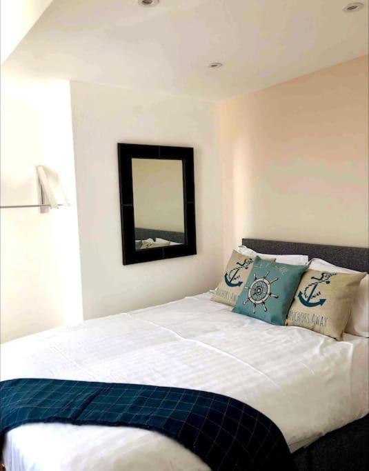 Sunny Seaside Beach House Lytham Centre Sleeps 8 Lytham St Annes Exterior foto